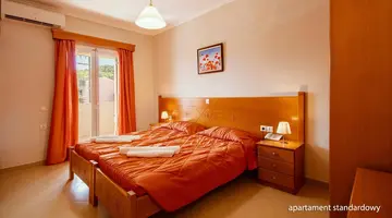 Robolla Beach Aparthotel