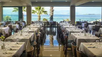 Robolla Beach Aparthotel