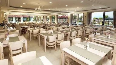Robolla Beach Aparthotel
