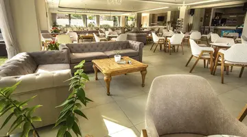 Robolla Beach Aparthotel