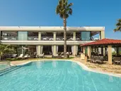 Robolla Beach Aparthotel