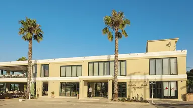 Robolla Beach Aparthotel