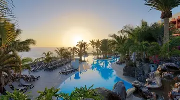 Roca Navaria Gran Hotel