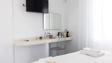 Rocabella Santorini