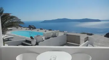 Rocabella Santorini