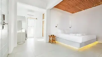 Rocabella Santorini