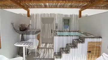 Rocabella Santorini