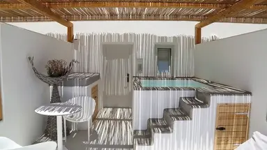 Rocabella Santorini