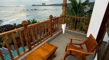 ROCK FORT HOTEL