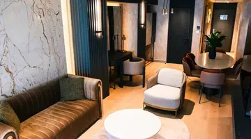 Rocks Hotel & Casino