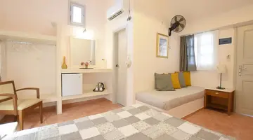 Rodakas Hotel