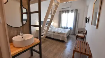 Rodakas Hotel