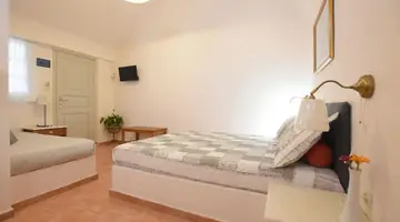 Rodakas Hotel