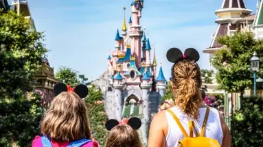 Rodzinna przygoda we Francji - Disneyland + Asterix + Paryż