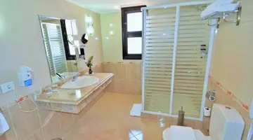 Rohanou Boutique Beach Resort