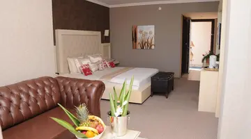 Romance Beach Hotel