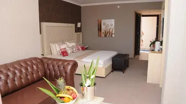 Romance Beach Hotel