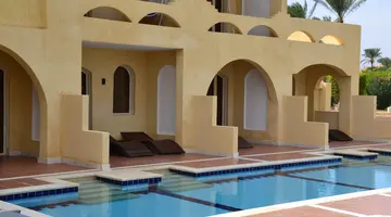 ROMANCE REGENCY CLUB