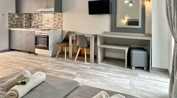 Romanias Apartments