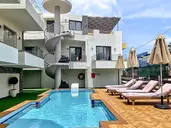 Romanias Apartments
