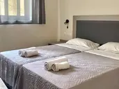 Romanias Apartments