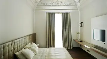 Romano House