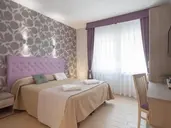Rome King Suite