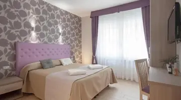 Rome King Suite