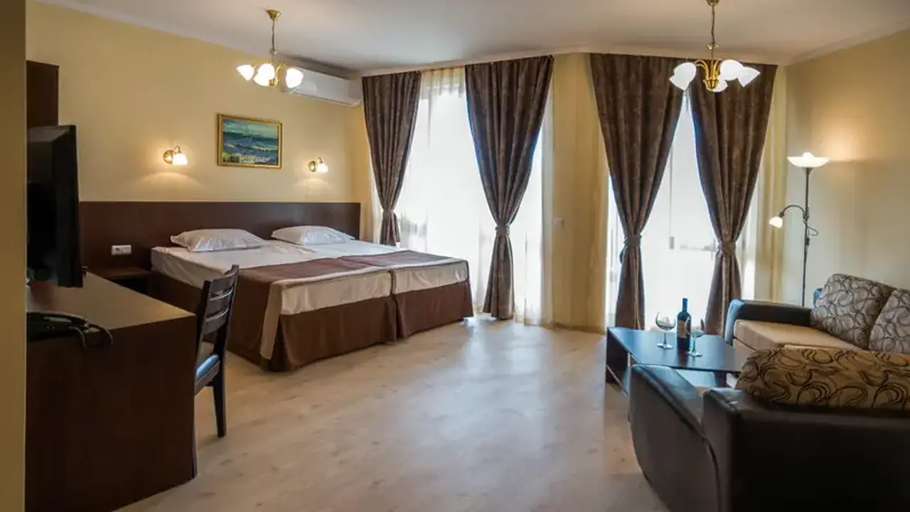 Rome Palace Deluxe Hotel