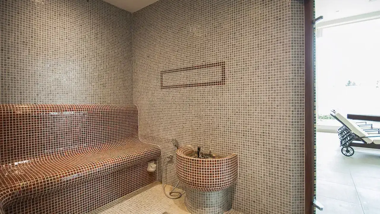 Rome Palace Deluxe Hotel