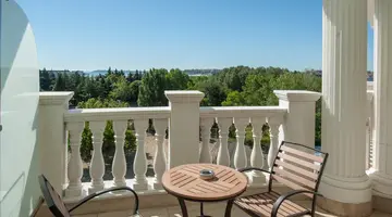 Rome Palace Deluxe Hotel