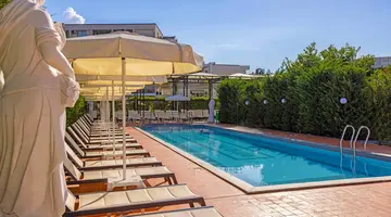 ROME PALACE DELUXE