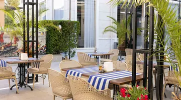 ROME PALACE DELUXE
