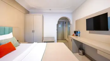 Rose Garden Premium Hotel