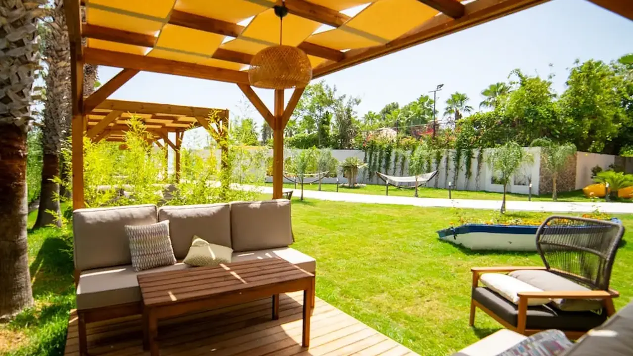 Rose Garden Premium Hotel