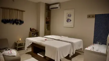 ROSE GARDEN PREMIUM HOTEL