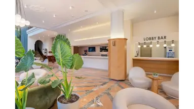 ROSE GARDEN PREMIUM HOTEL