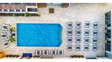 ROSE GARDEN PREMIUM HOTEL