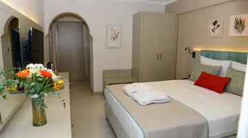 ROSE GARDEN PREMIUM HOTEL