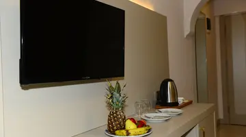 ROSE GARDEN PREMIUM HOTEL