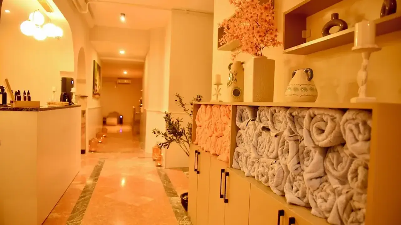 Rose Garden Premium Hotel