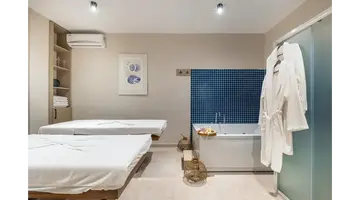 ROSE GARDEN PREMIUM HOTEL