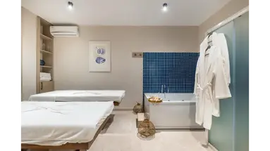 ROSE GARDEN PREMIUM HOTEL