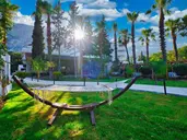 ROSE GARDEN PREMIUM HOTEL
