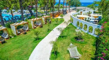 Rose Garden Premium Hotel