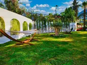 ROSE GARDEN PREMIUM HOTEL