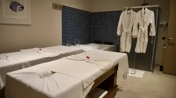 ROSE GARDEN PREMIUM HOTEL
