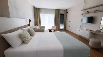 Rose Garden Premium Hotel