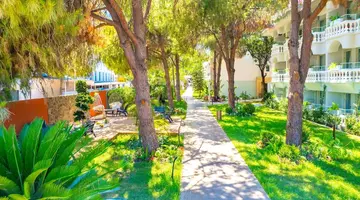 Rose Garden Premium Hotel