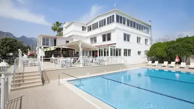 ROSE GARDENS HOLIDAY VILLAGE